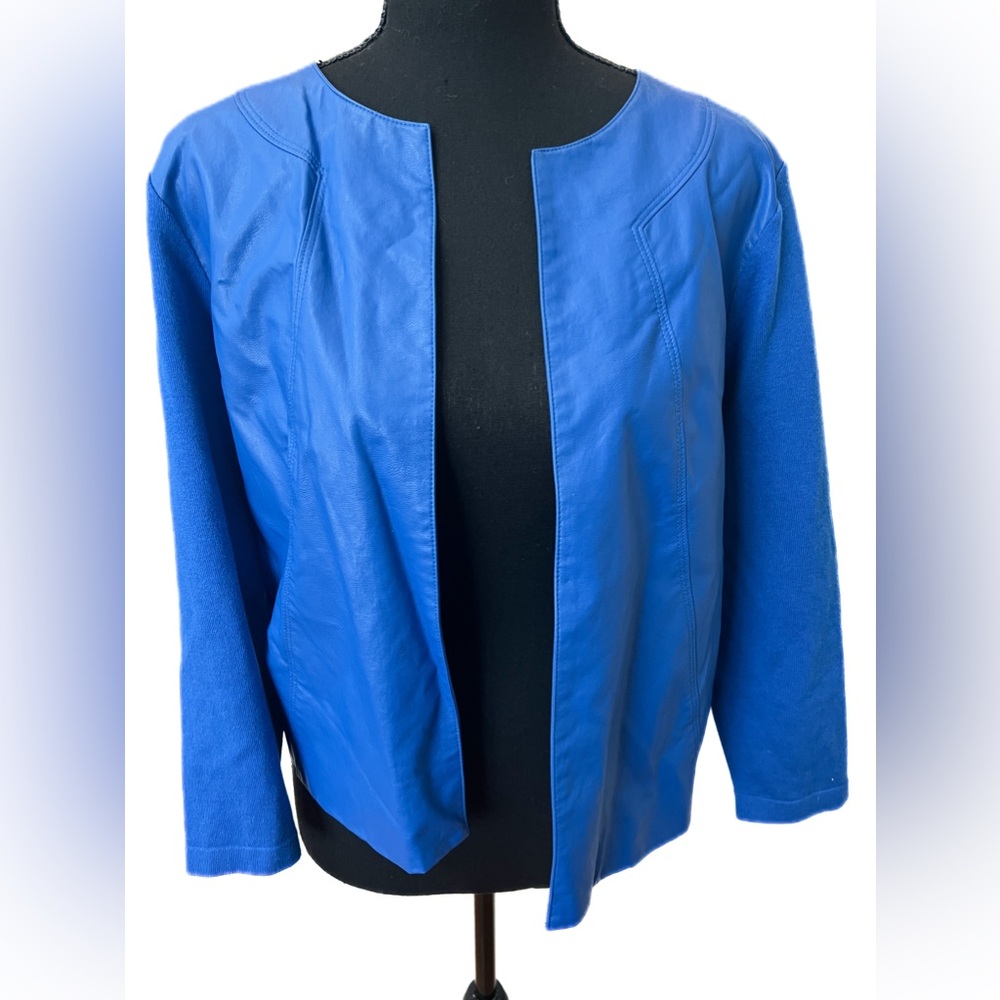 Peter Nygard blue sweater with faux leather front. Size large